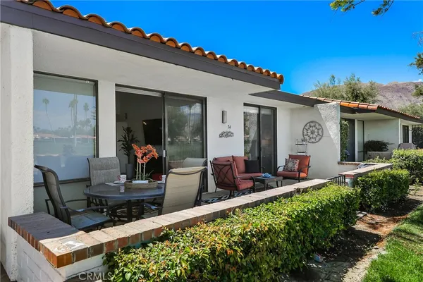 $475,000 | 74 Avenida Las Palmas, Rancho Mirage, CA 92270