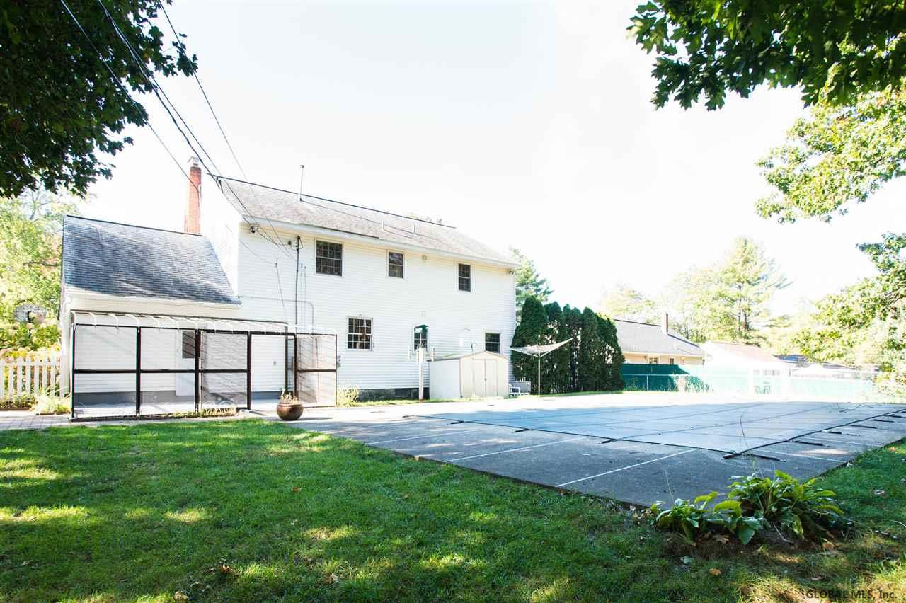 16 Friar Tuck Road Guilderland, NY 12203 - Photo 3 of 24 Photo 3