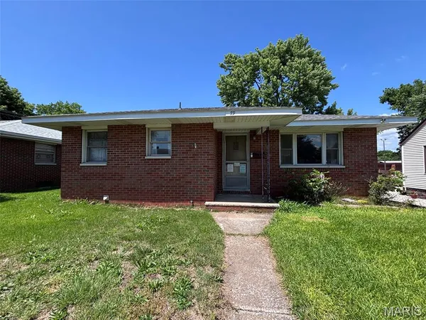 $75,900 | 79 Harnett Avenue, Wood River, IL 62095