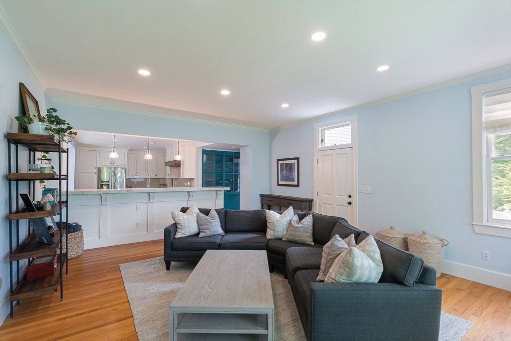 55 Coburn Road Weston, MA 02493 - Photo 14 of 42