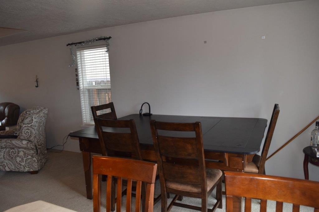 636 Shadow Way Central Point, OR 97502 - Photo 11 of 23 DSC_0031
