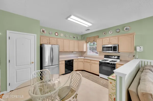 $415,000 | 2 Spring Meadow Drive, Lakewood, NJ 08701