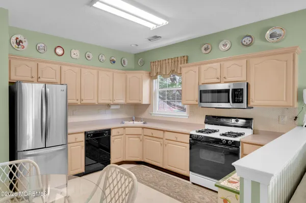 $415,000 | 2 Spring Meadow Drive, Lakewood, NJ 08701