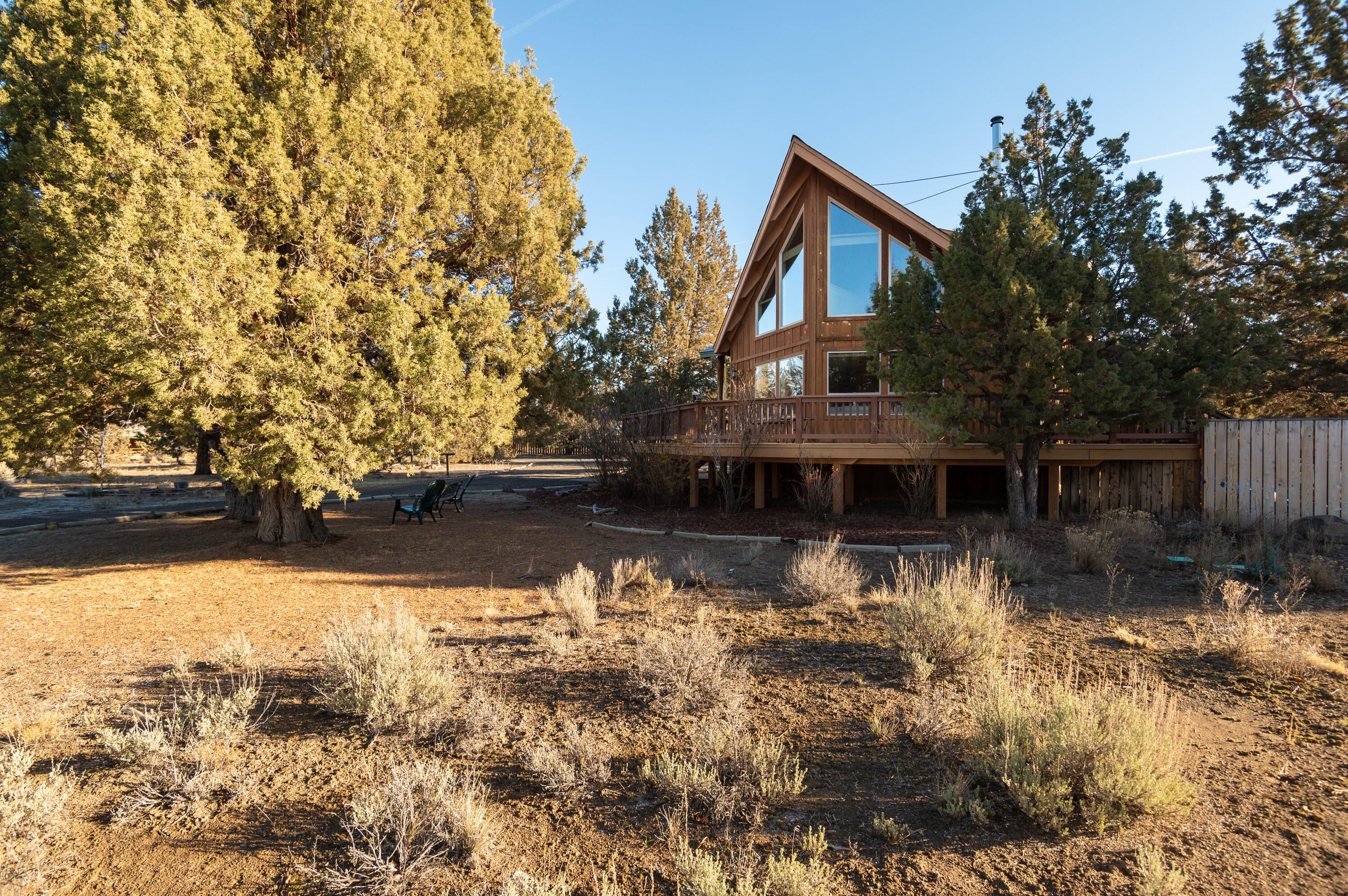 66828 Lance Road Bend, OR 97703 - Photo 25 of 45 TPark_0507_120321