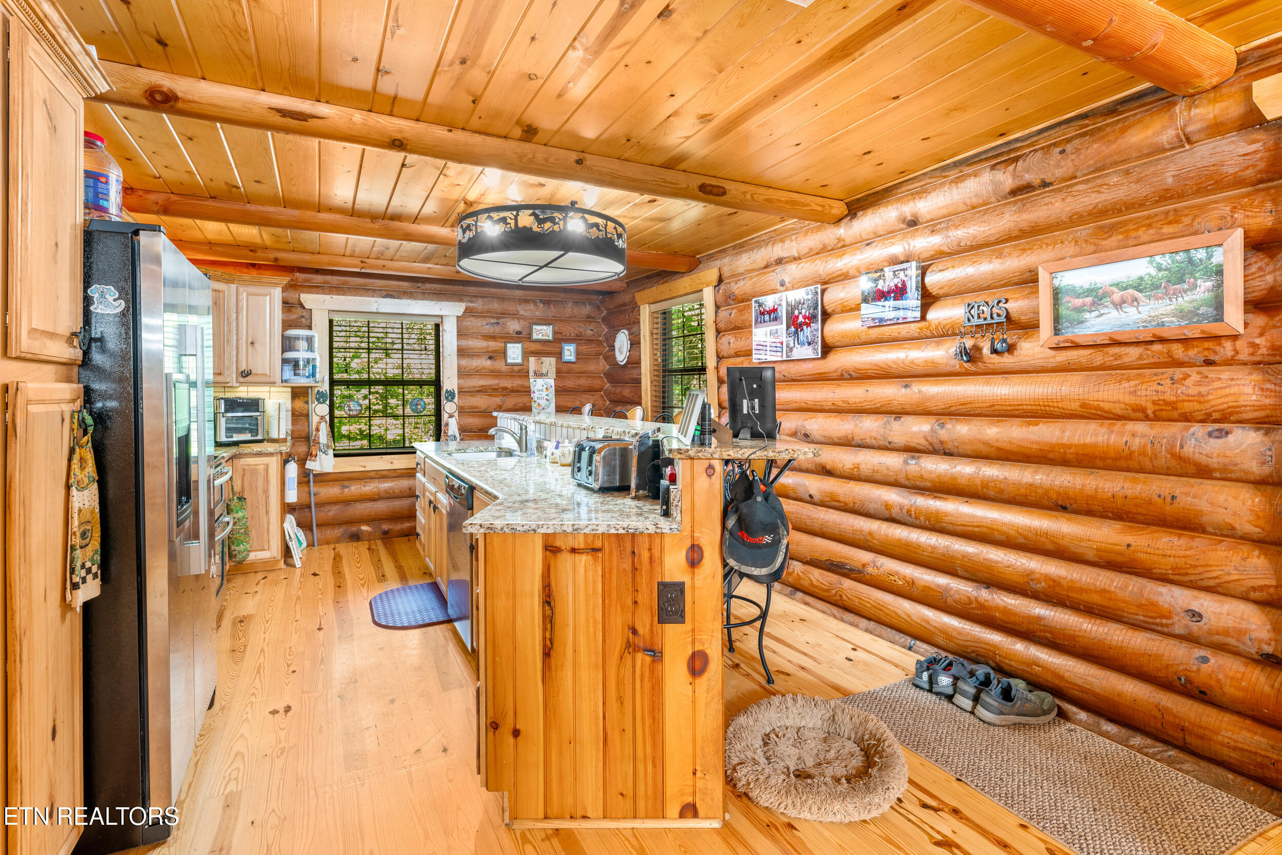 228 Pattie Gap Road Philadelphia, TN 37846 - Photo 11 of 57 228 pattie gap road-13