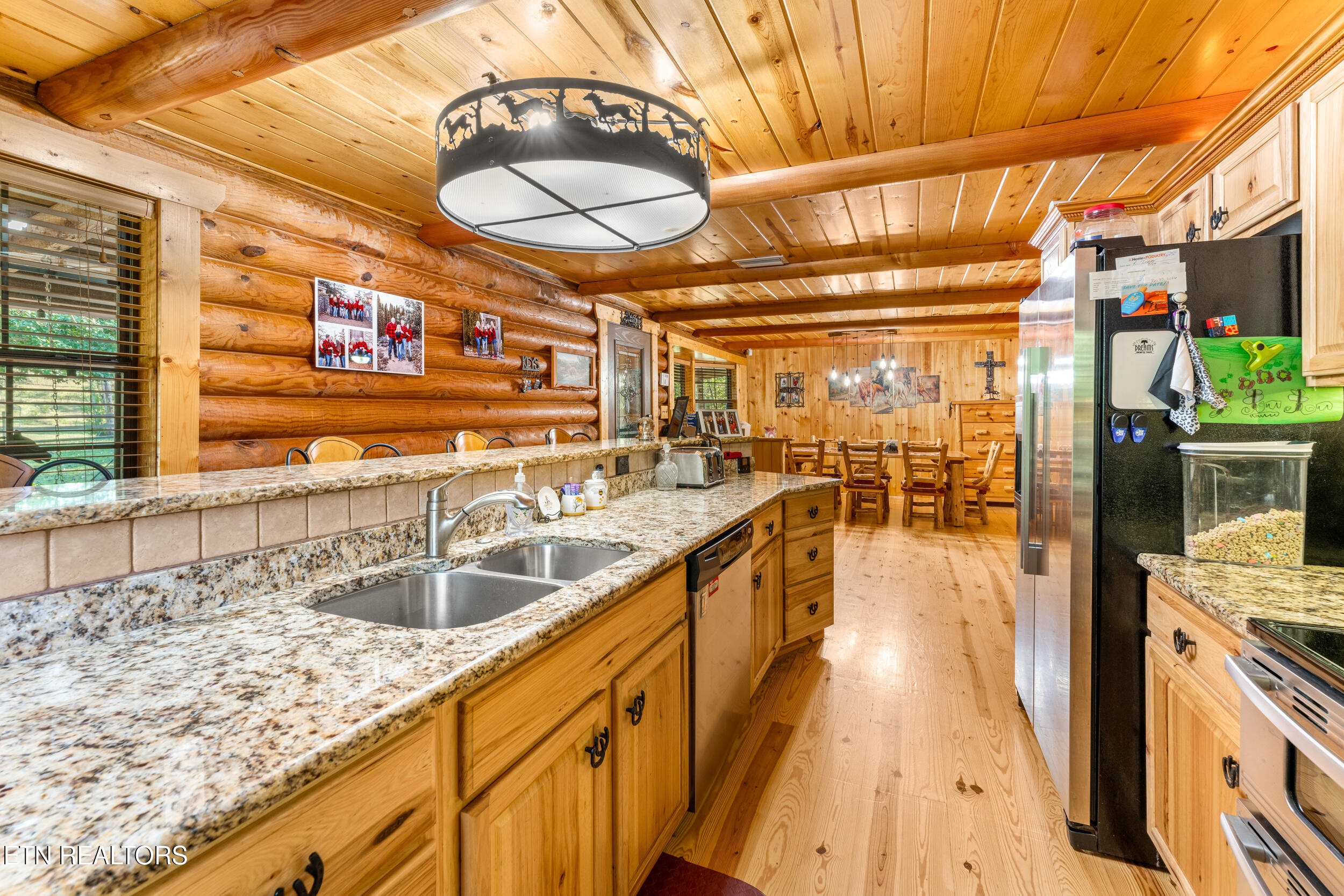 228 Pattie Gap Road Philadelphia, TN 37846 - Photo 13 of 57 228 pattie gap road-15