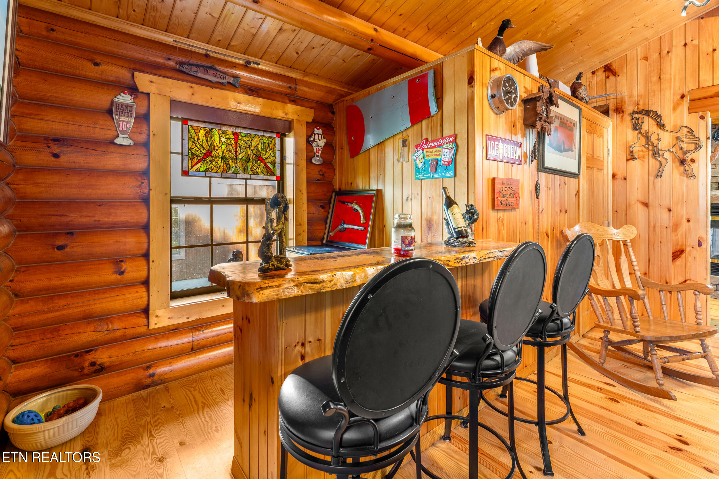 228 Pattie Gap Road Philadelphia, TN 37846 - Photo 16 of 57 228 pattie gap road-18