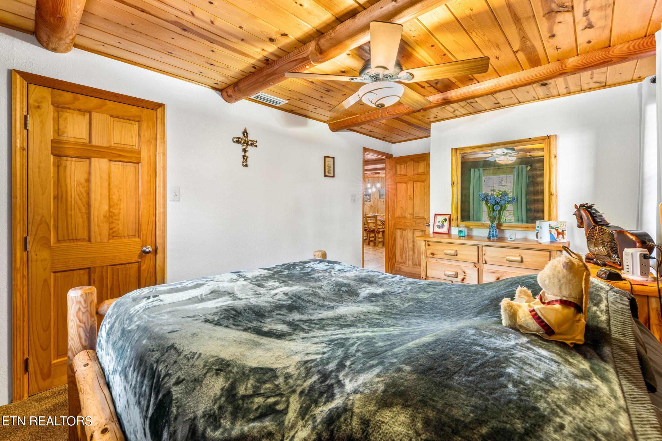 228 Pattie Gap Road Philadelphia, TN 37846 - Photo 23 of 57 228 pattie gap road-25