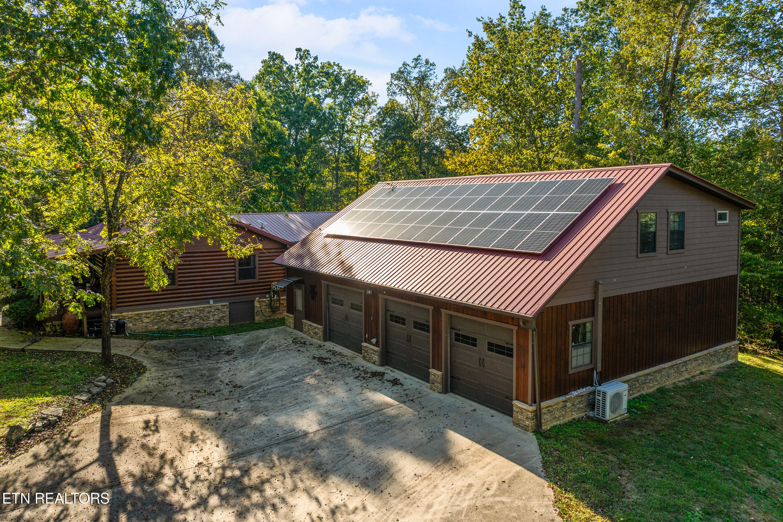 228 Pattie Gap Road Philadelphia, TN 37846 - Photo 4 of 57 228 pattie gap road-38