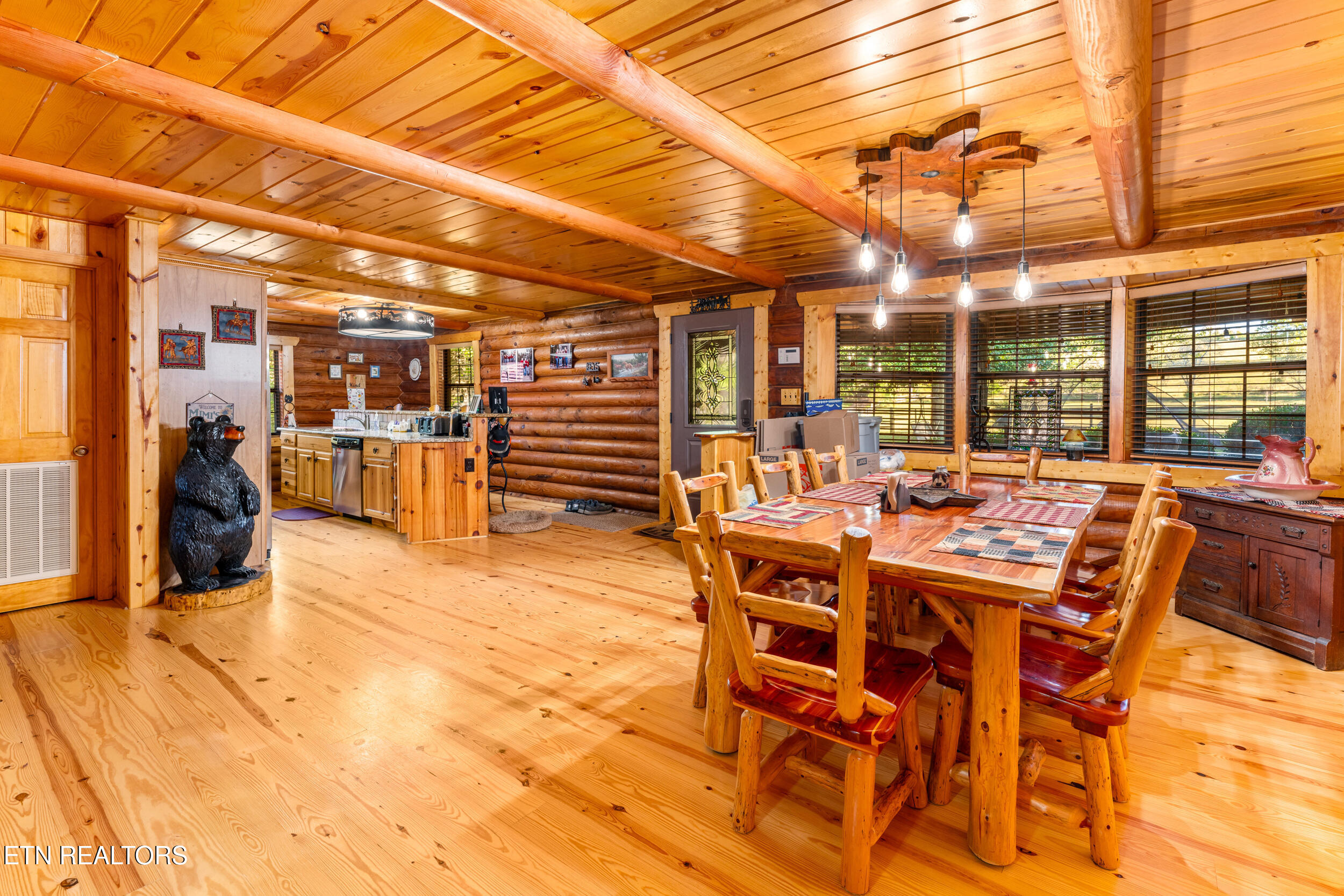 228 Pattie Gap Road Philadelphia, TN 37846 - Photo 10 of 57 228 pattie gap road-12