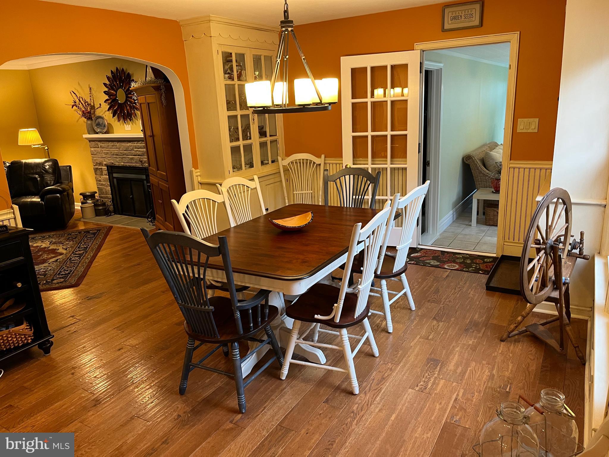 17 Edgewood Road Yardley, PA 19067 - Photo 8 of 35 Gallery Image 8