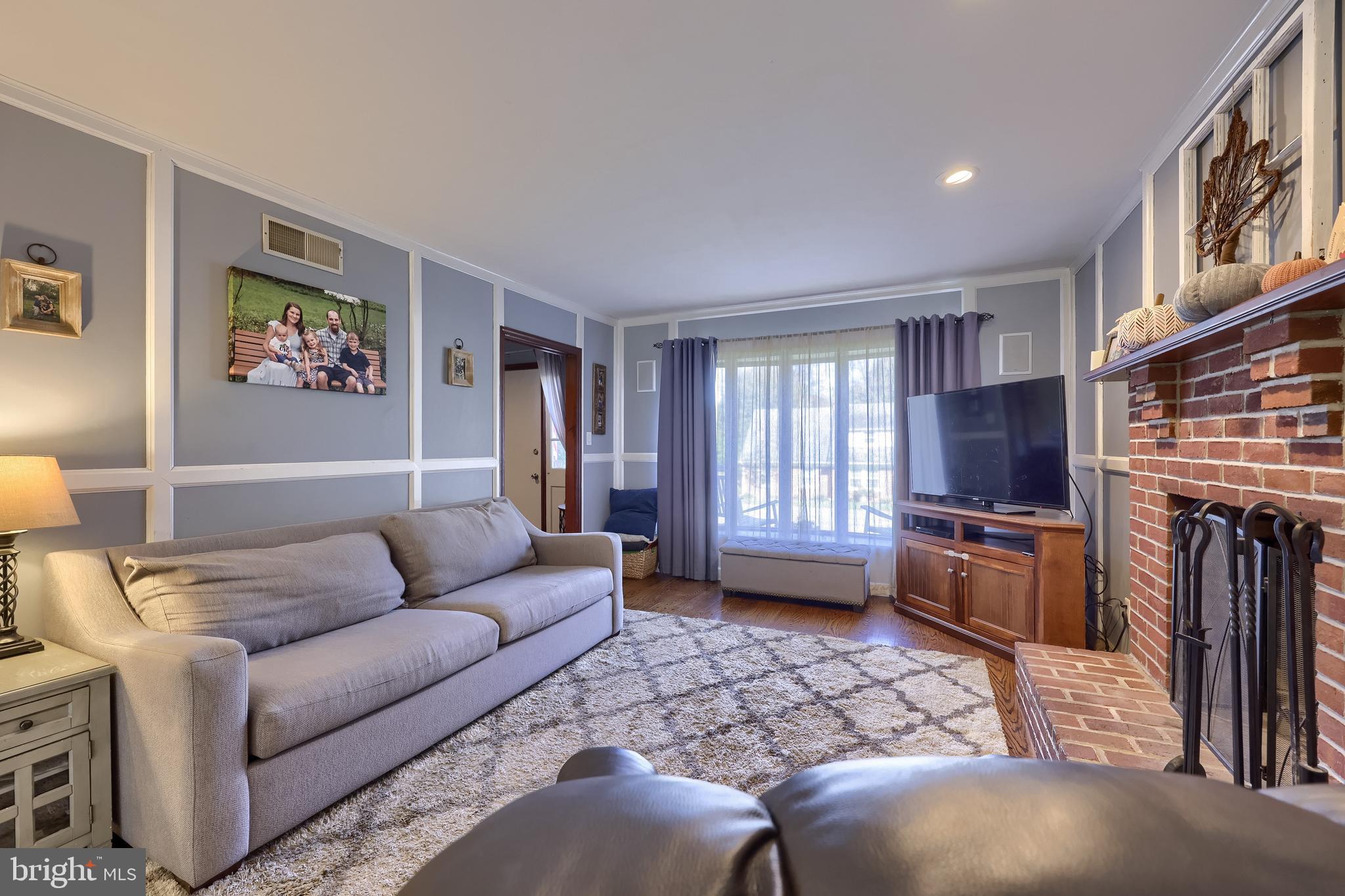 1124 Colonial Road Lancaster, PA 17603 - Photo 6 of 64 Gallery Image 6