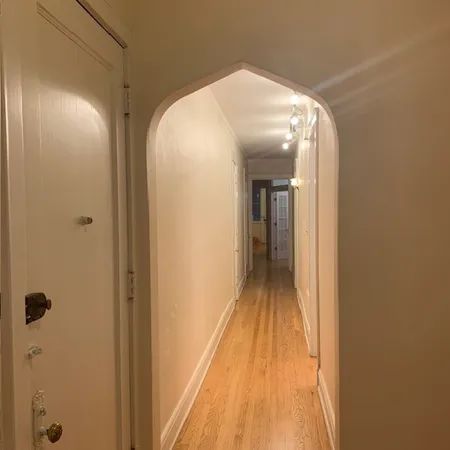 $3,495 | 5857 North Kenmore Avenue, Unit 2S, Chicago, IL 60660