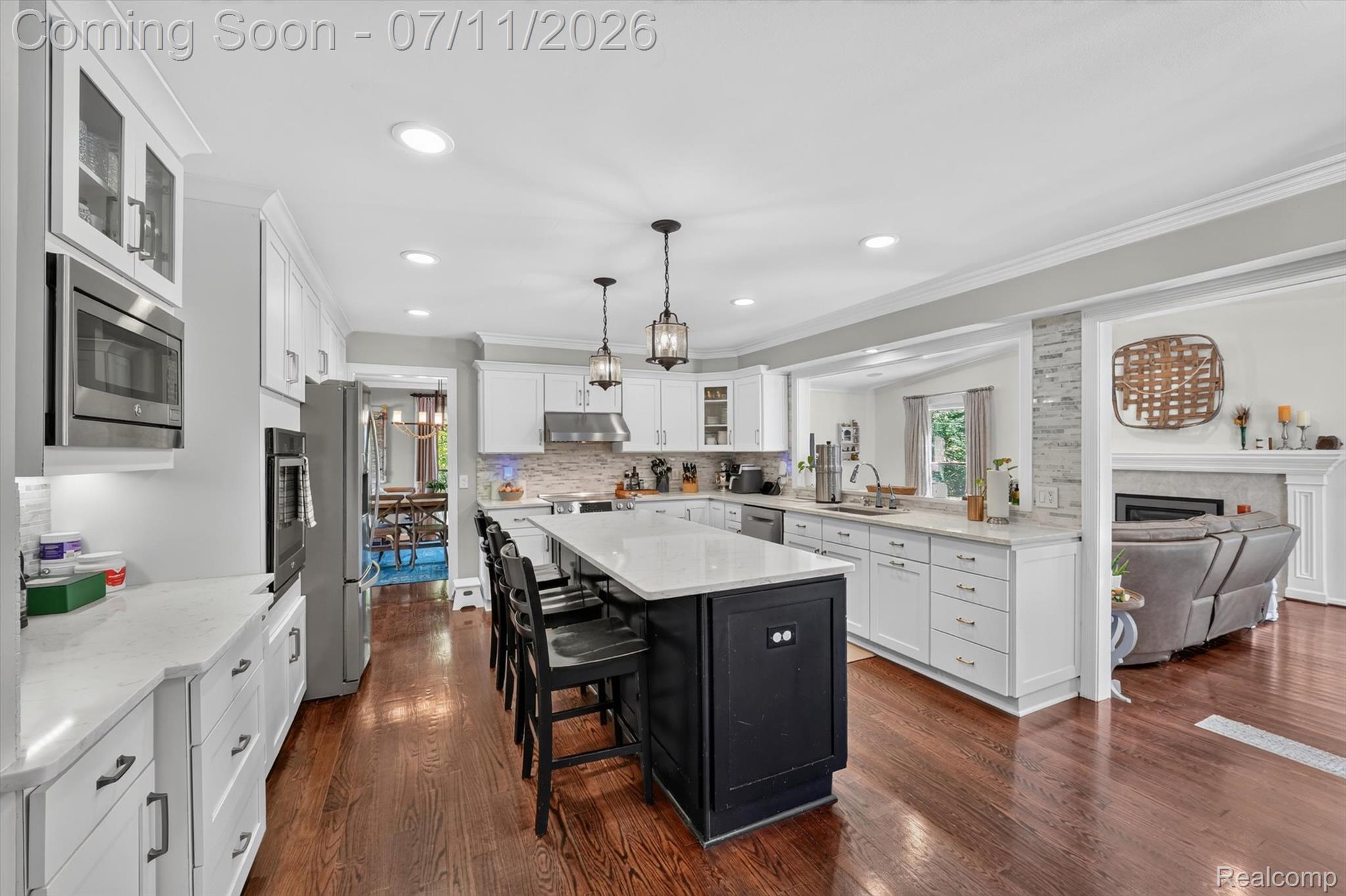 3115 Glengrove Drive Rochester, MI 48309 - Photo 13 of 66 14-3115-Glengrove-Dr-WindowStill-Photography.jpg