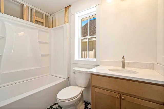 $450,000 | 25 Magnolia Lane, Unit 25, Gardiner, ME 04345