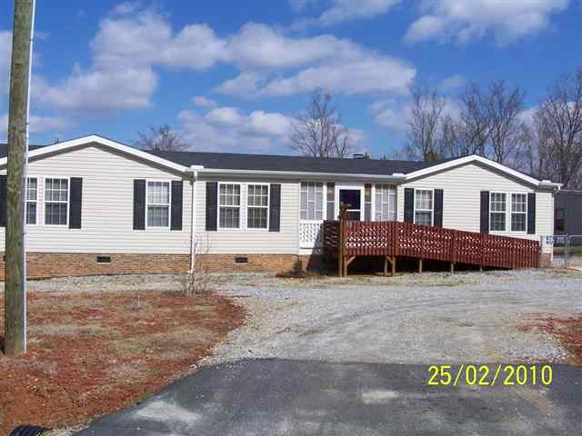 1720 State Rd S-30-82 Laurens, SC 29360 - Photo 1 of 17