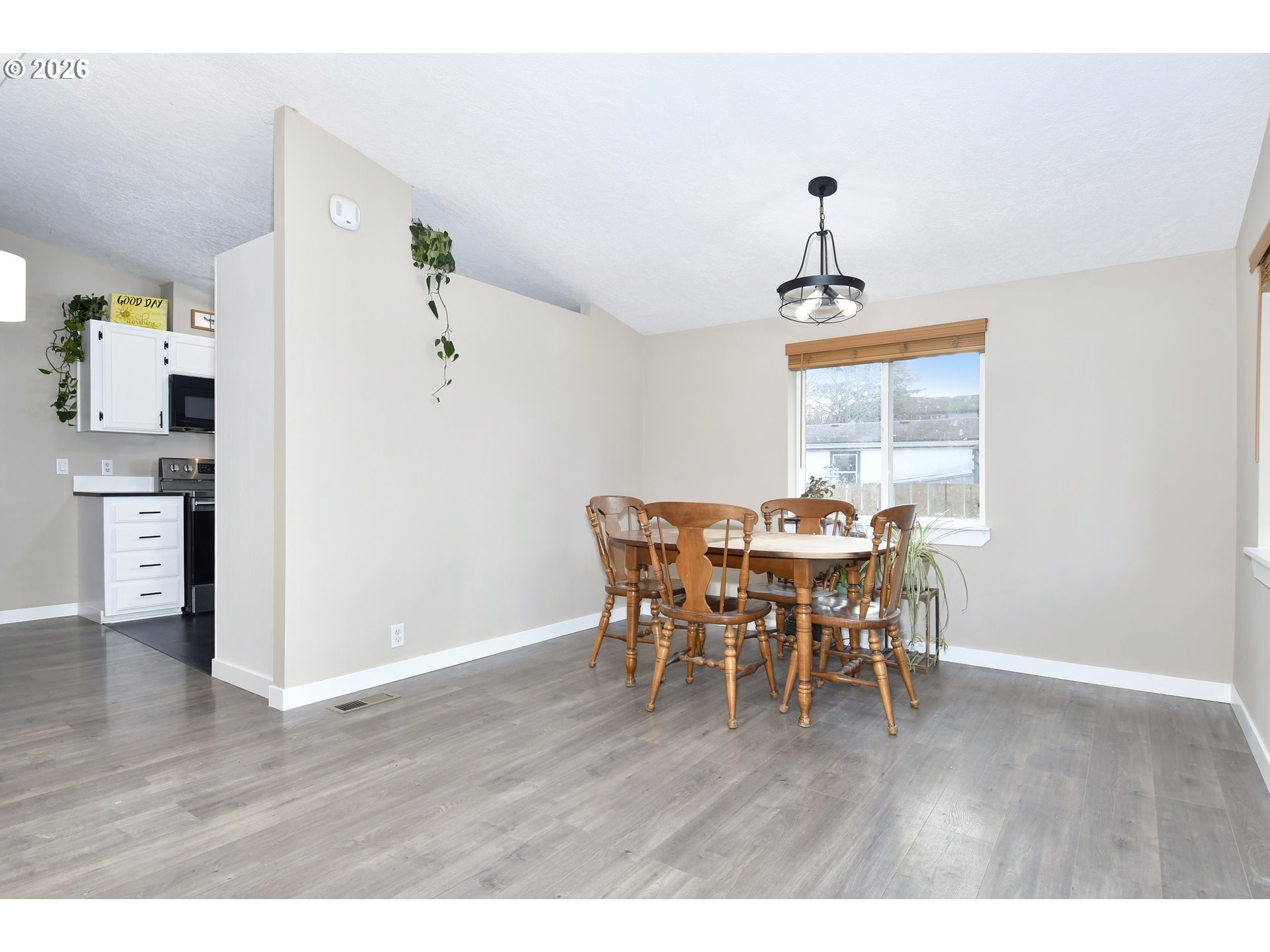 17848 Southeast Sue Lane Sandy, OR 97055 - Photo 5 of 33