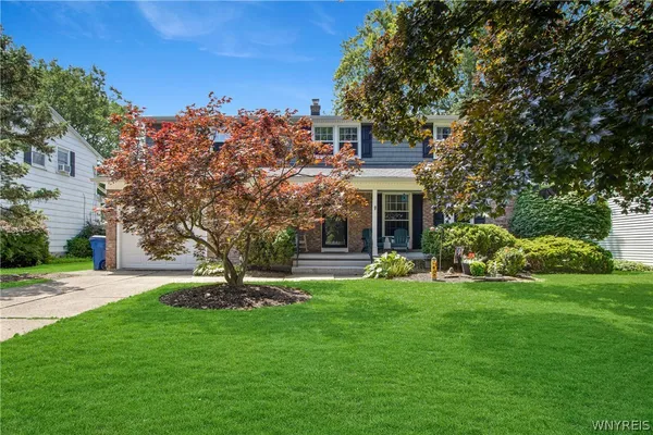 $399,900 | 101 Willow Green Drive, Amherst, NY 14228