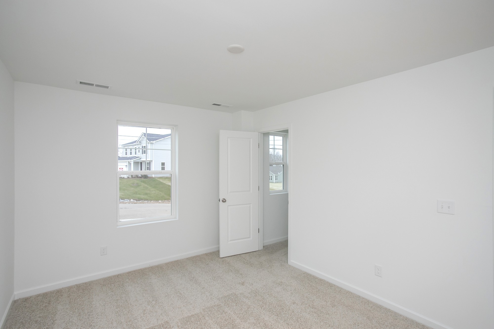 625 Maple Bend Dickson, TN 37055 - Photo 34 of 45 an empty room with windows