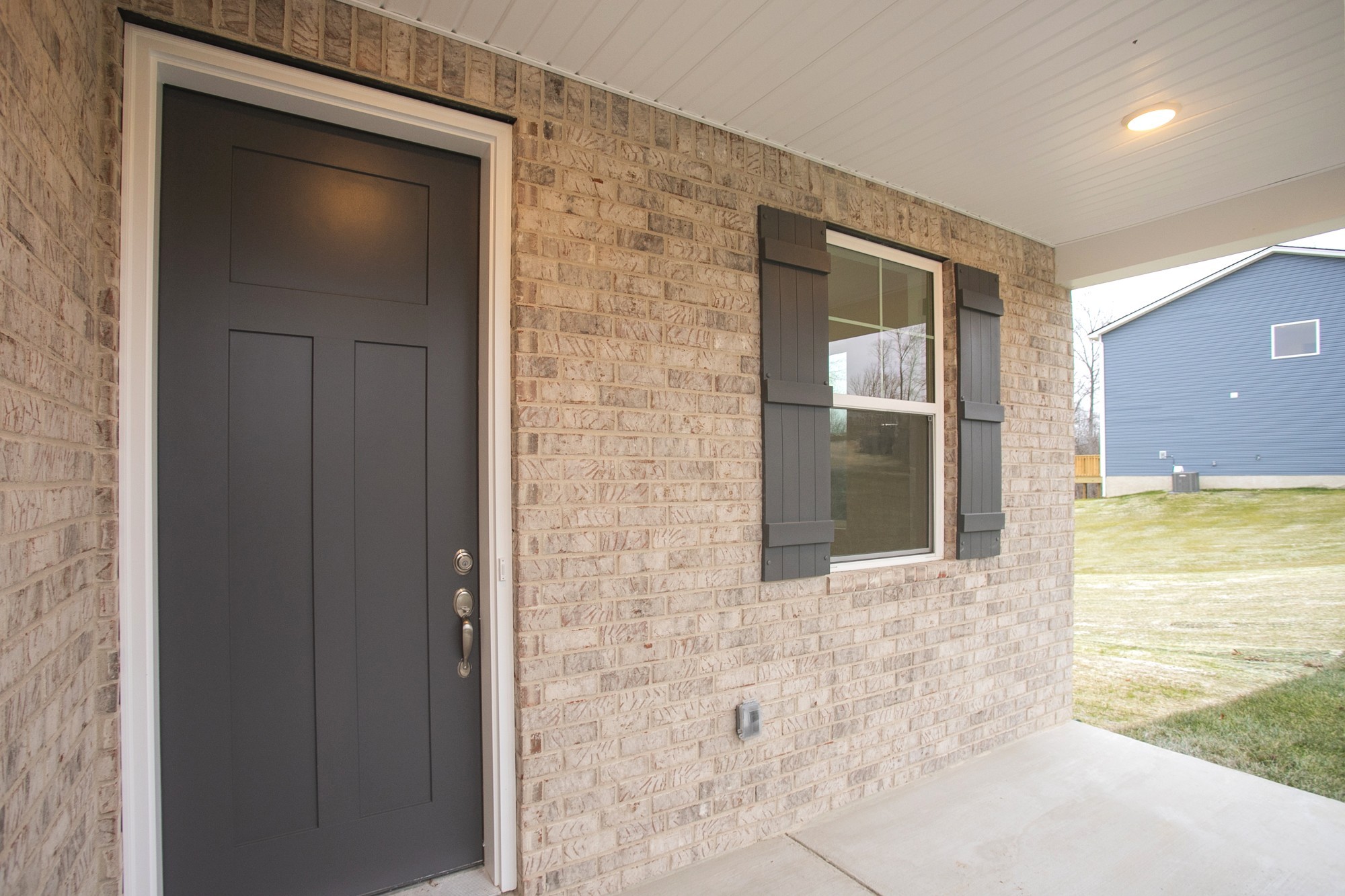 625 Maple Bend Dickson, TN 37055 - Photo 4 of 45 a view of an entryway of the house