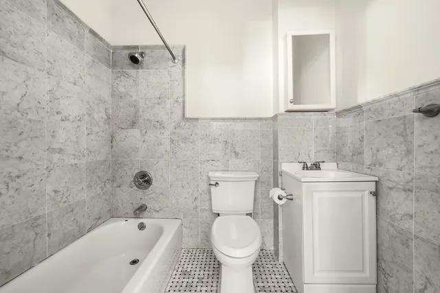 $3,995 | 69 MacDougal Street, Unit 2F | Greenwich Village