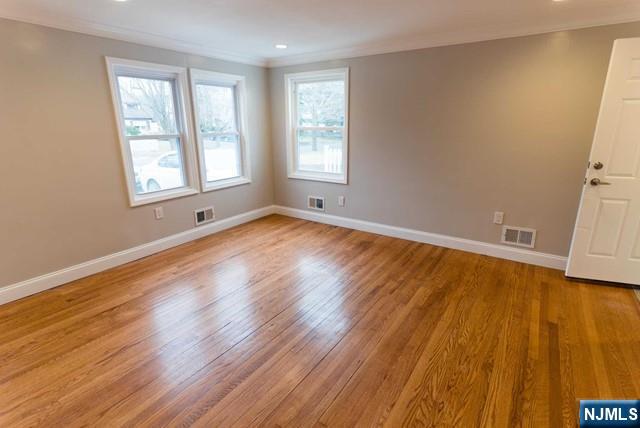 430 Bogert Avenue Ridgewood, NJ 07450 - Photo 2 of 16