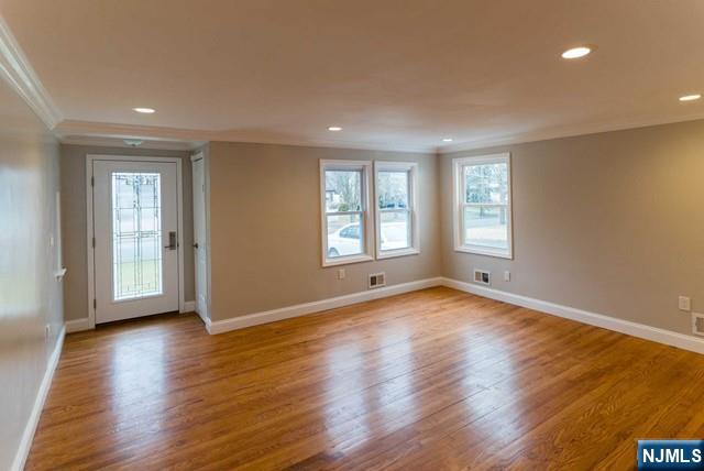 430 Bogert Avenue Ridgewood, NJ 07450 - Photo 3 of 16