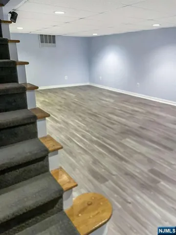 $2,850,000 | 33 Woodfield Lane, Saddle River, NJ 07458