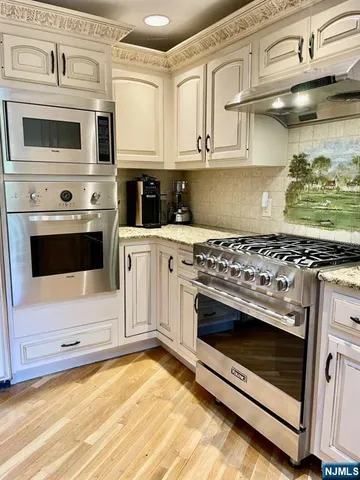 $2,850,000 | 33 Woodfield Lane, Saddle River, NJ 07458