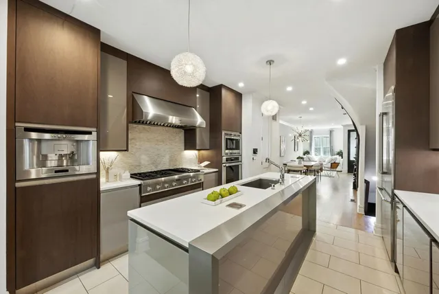 $3,750,000 | 526 Hudson Street, Hoboken, NJ 07030