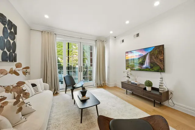 $3,750,000 | 526 Hudson Street, Hoboken, NJ 07030
