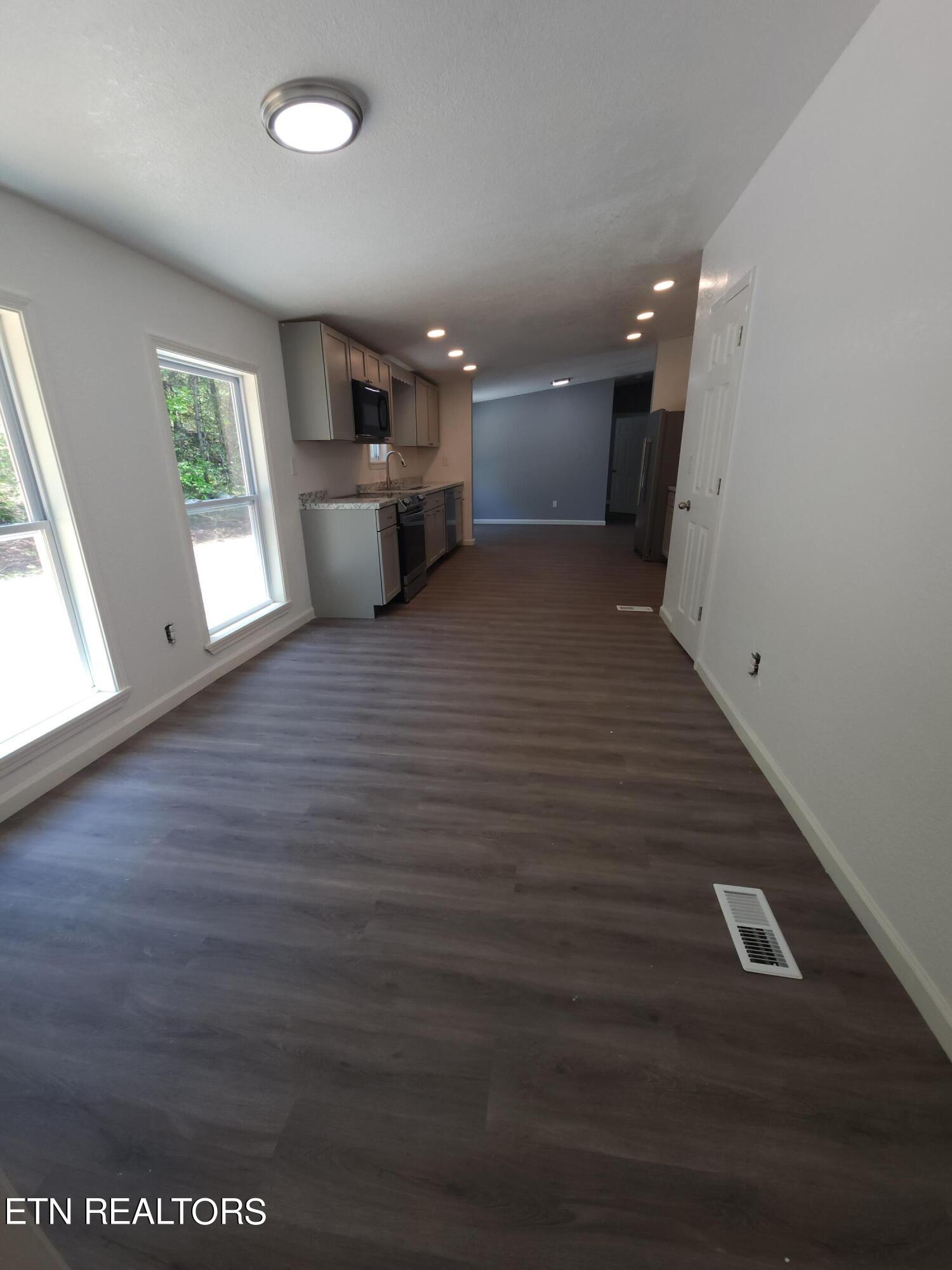 283 Foster Road Lenoir City, TN 37771 - Photo 19 of 33 20240607_131238