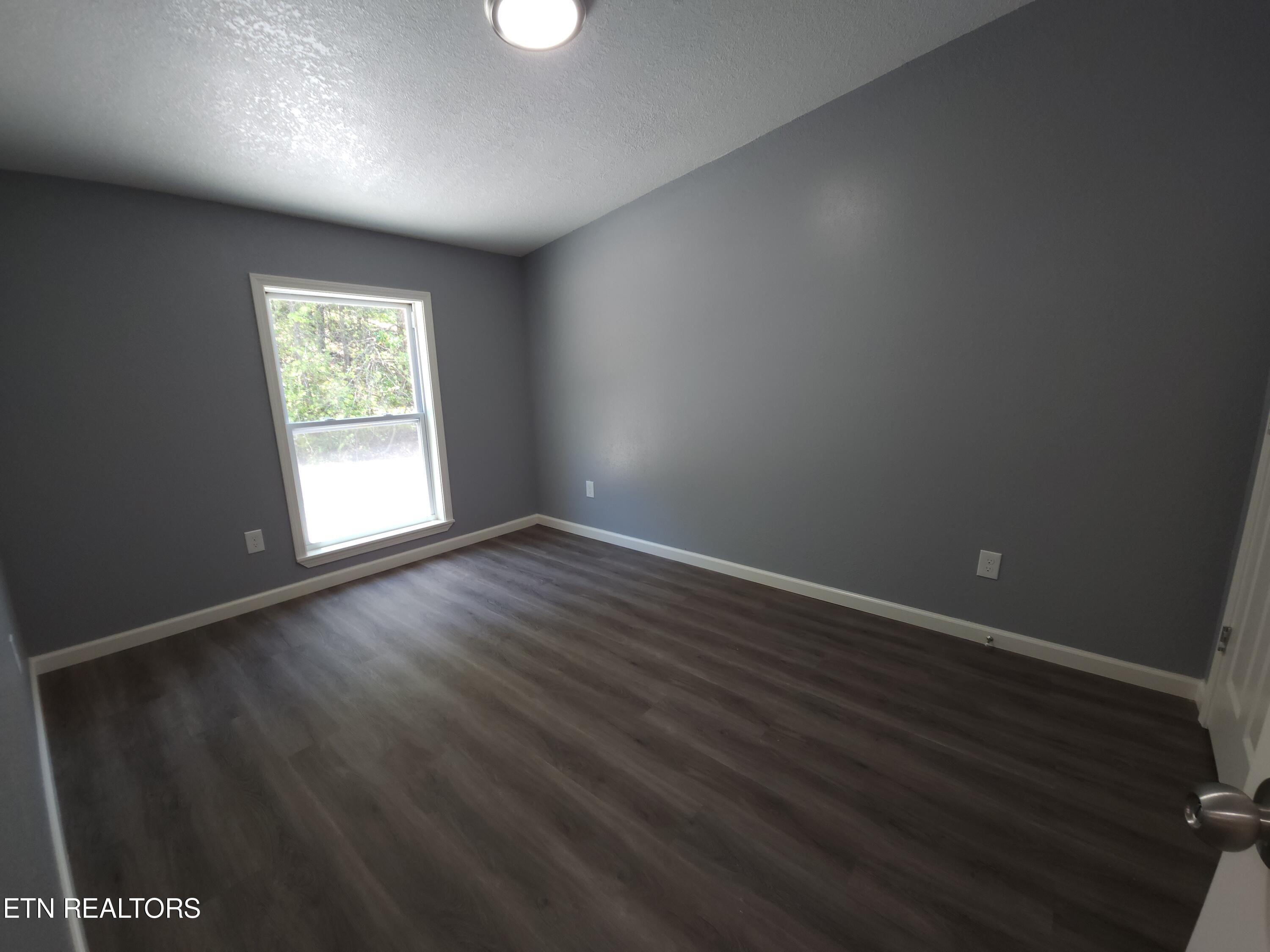283 Foster Road Lenoir City, TN 37771 - Photo 8 of 33 20240607_130921
