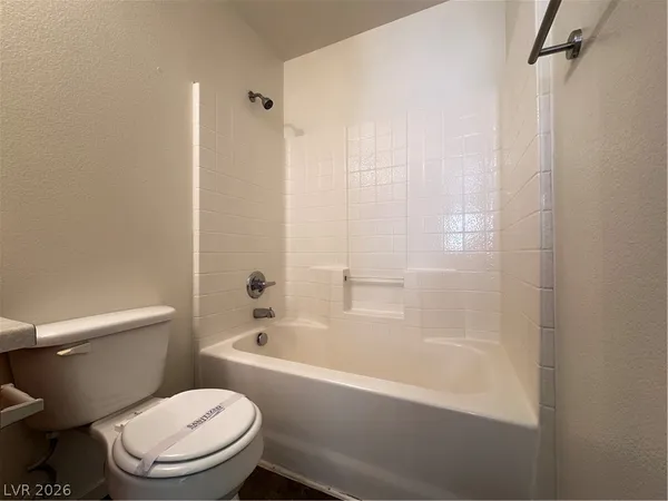 $1,645 | 6058 Las Nubes Drive, Las Vegas, NV 89142