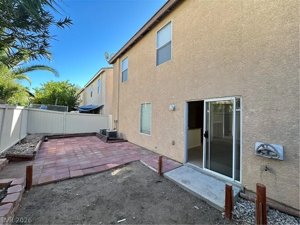$1,645 | 6058 Las Nubes Drive, Las Vegas, NV 89142