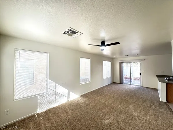 $1,645 | 6058 Las Nubes Drive, Las Vegas, NV 89142