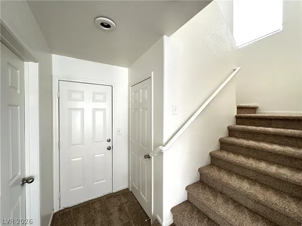 $1,645 | 6058 Las Nubes Drive, Las Vegas, NV 89142