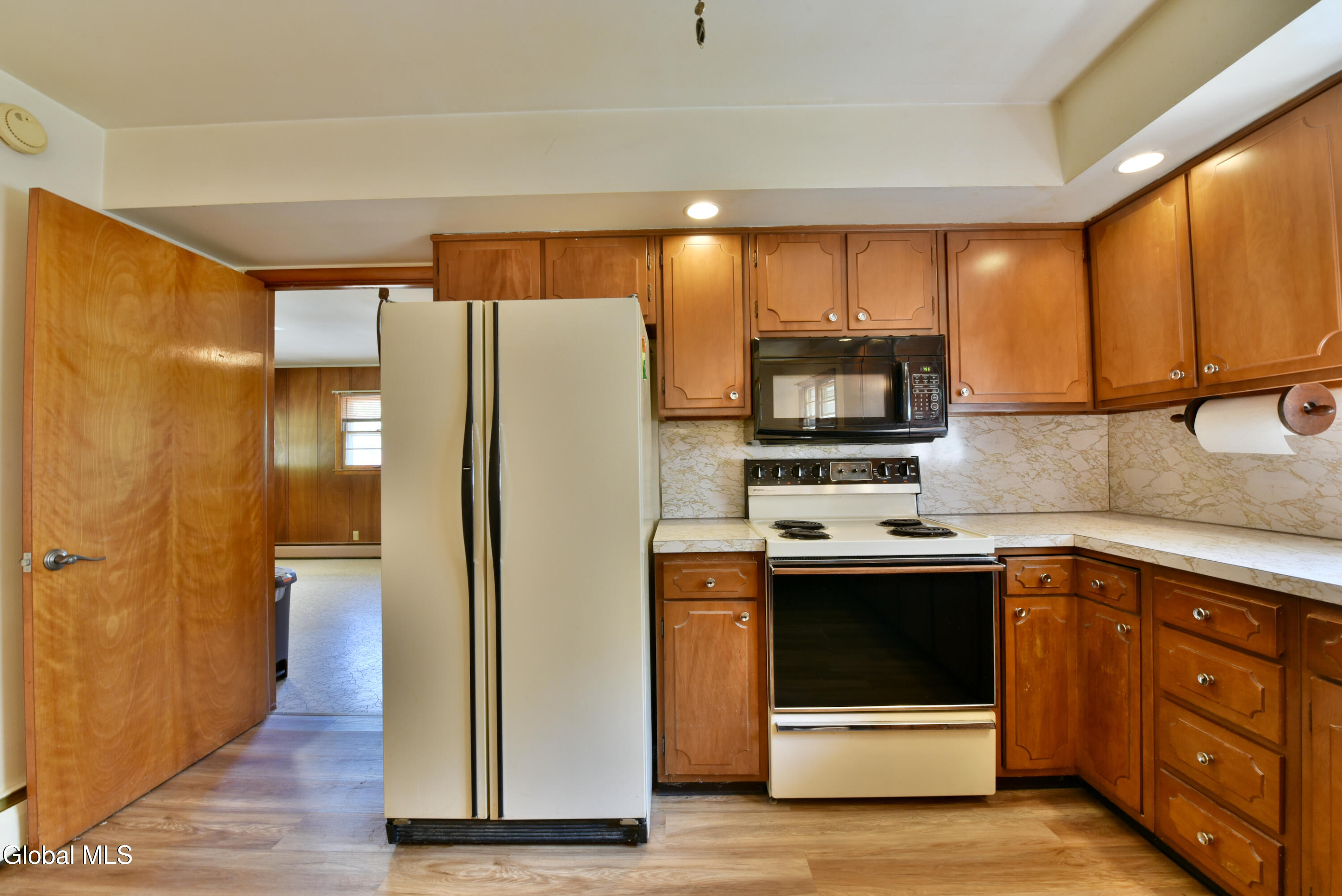 386 Church Road Albany, NY 12203 - Photo 16 of 63 23