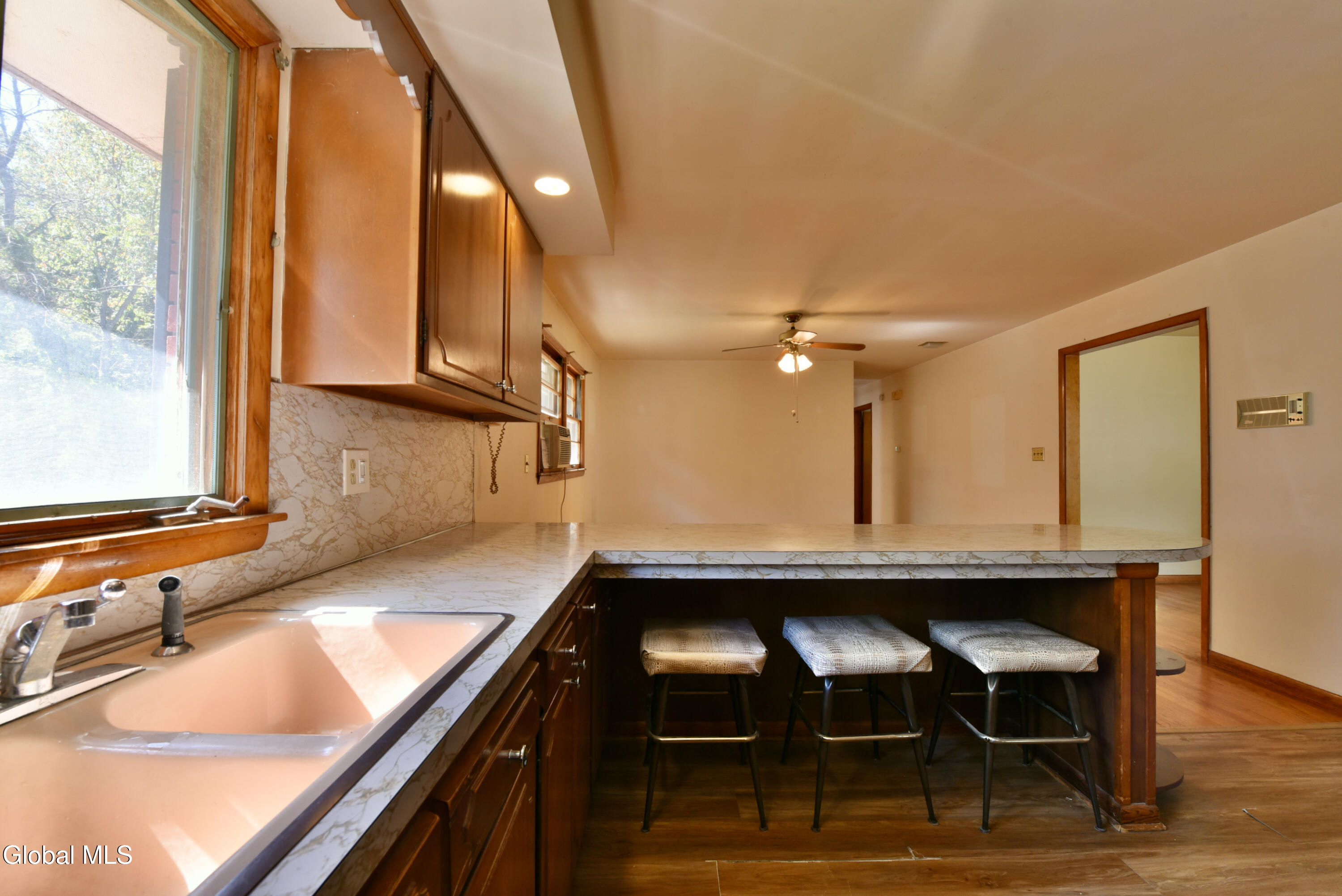 386 Church Road Albany, NY 12203 - Photo 19 of 63 25