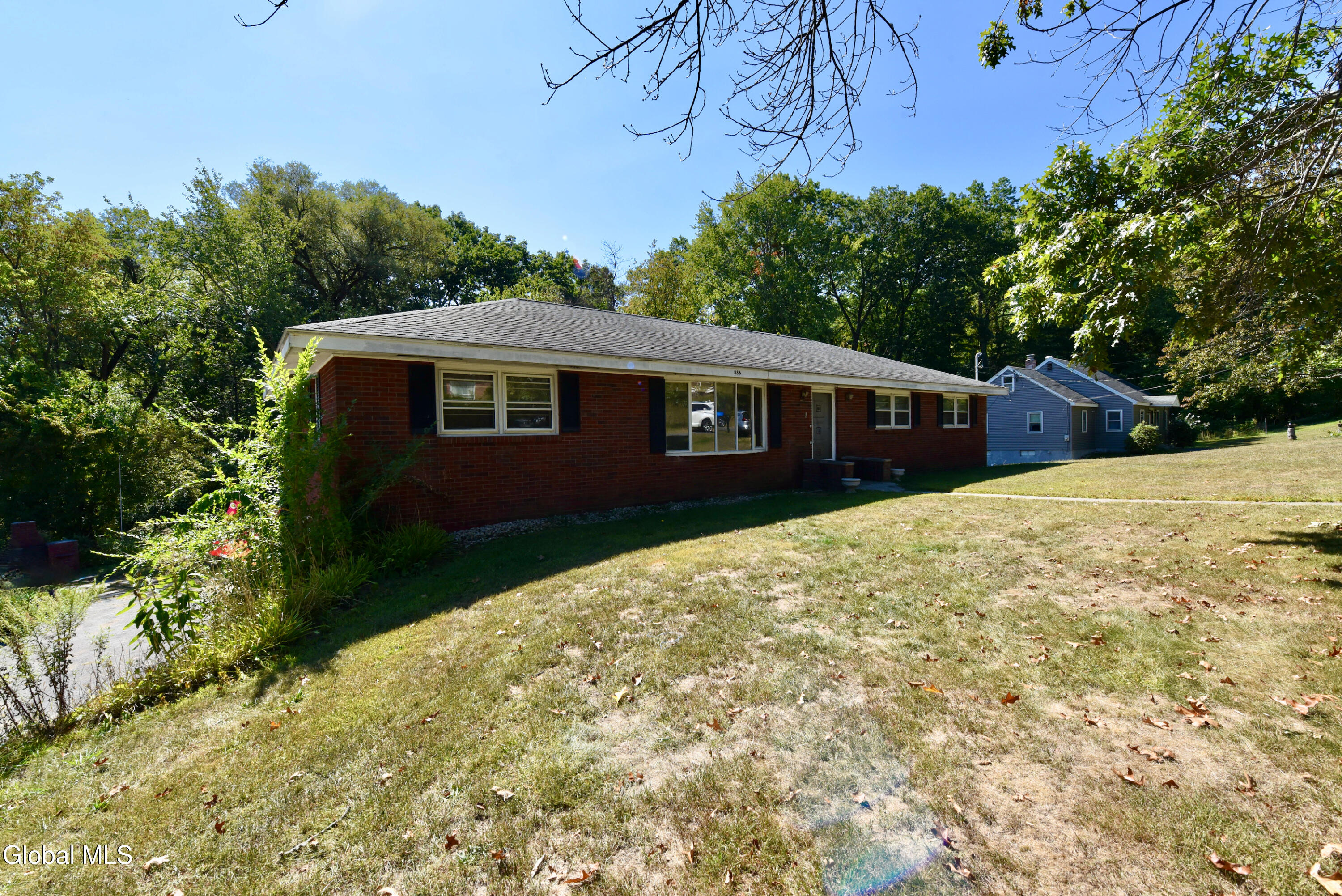 386 Church Road Albany, NY 12203 - Photo 2 of 63 5