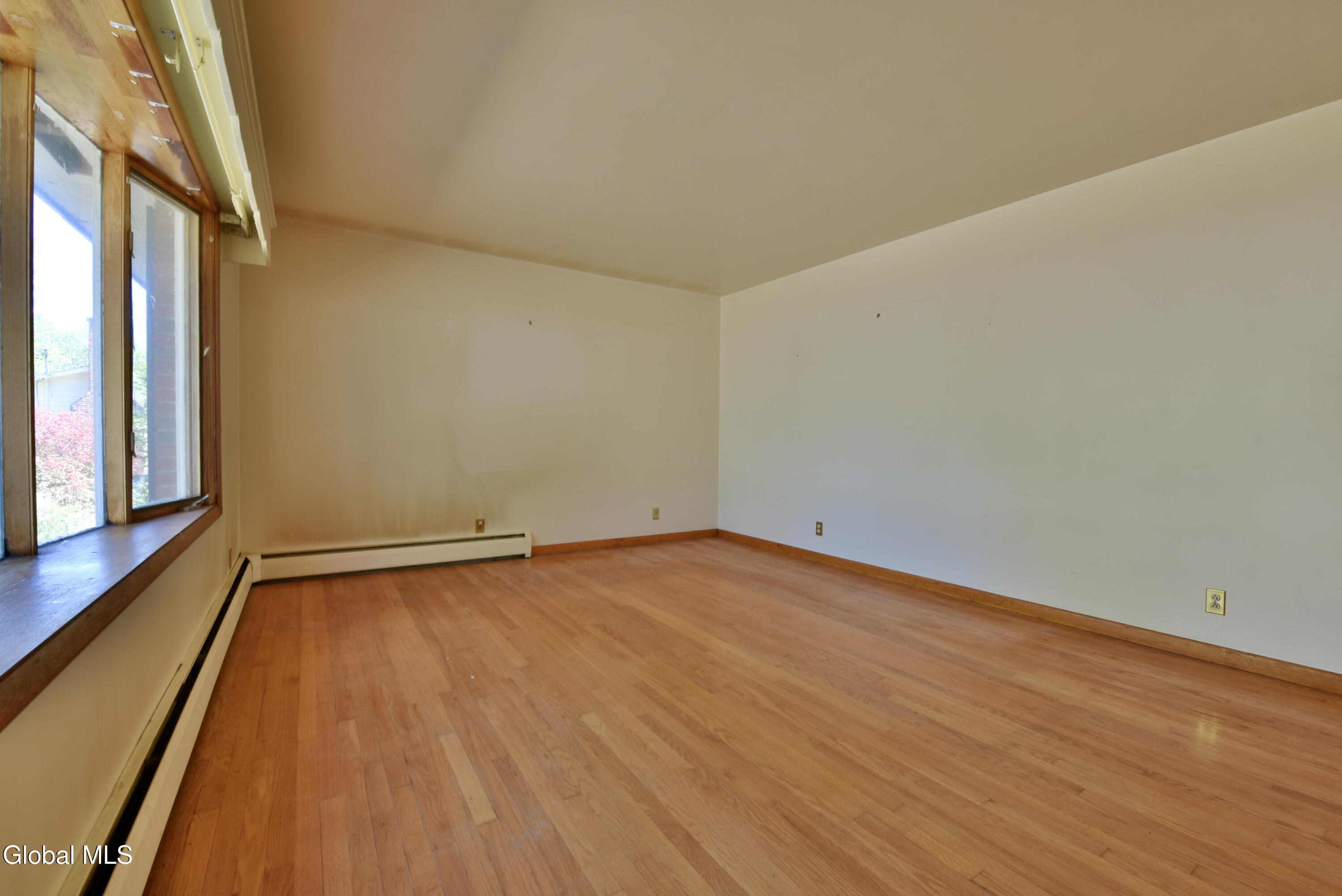 386 Church Road Albany, NY 12203 - Photo 10 of 63 12