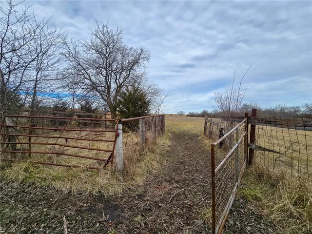$1,840,000 | 0 Bradford Road, Harveyville, KS 66431