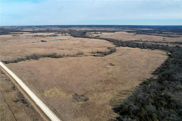 $1,840,000 | 0 Bradford Road, Harveyville, KS 66431
