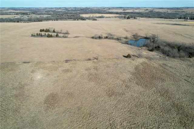 $1,840,000 | 0 Bradford Road, Harveyville, KS 66431