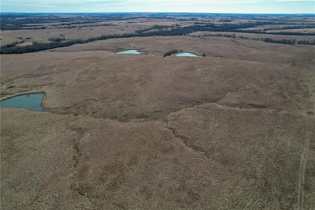 $1,840,000 | 0 Bradford Road, Harveyville, KS 66431