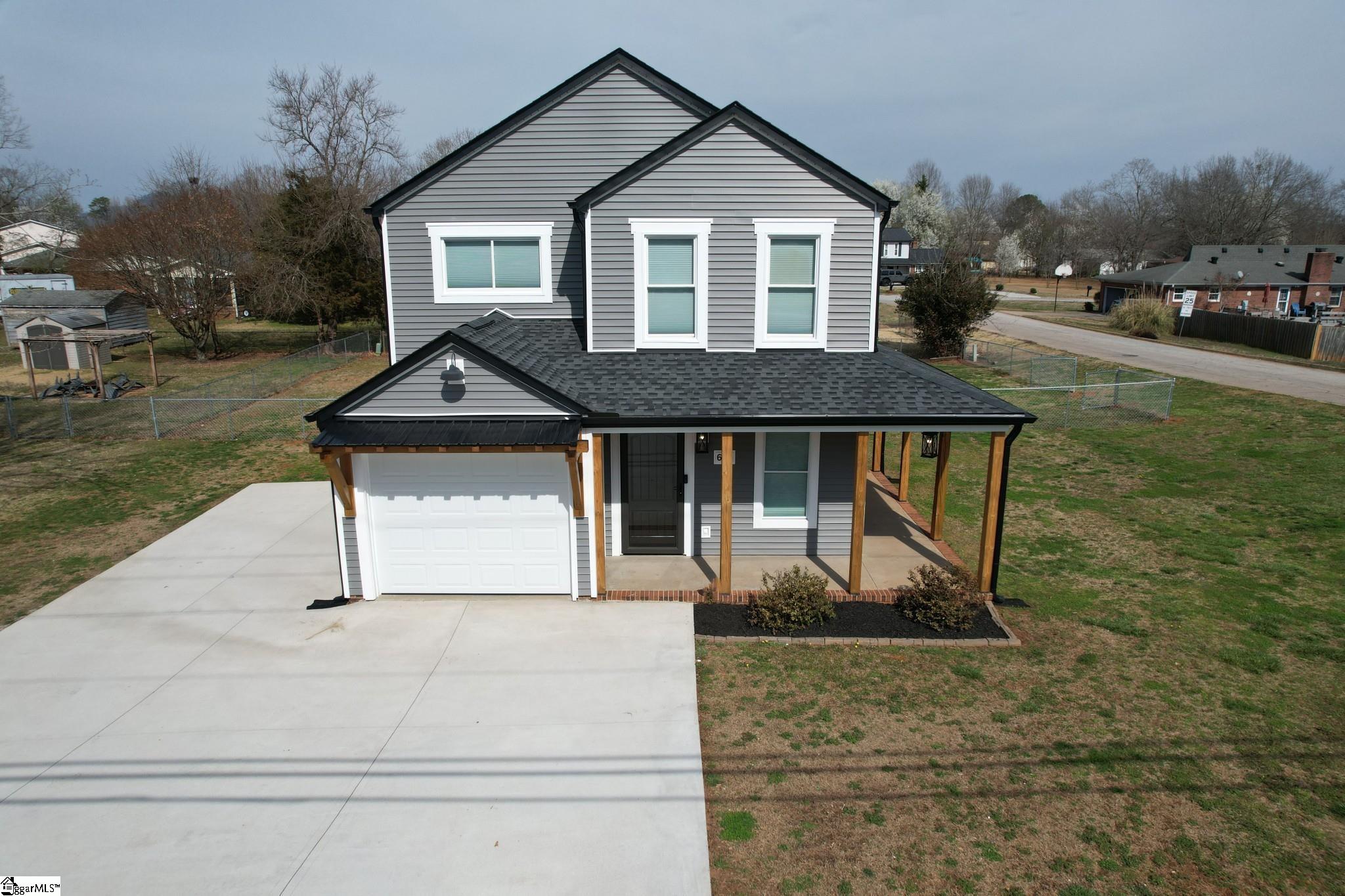 600 Watkins Road Greenville, SC 29617 - Photo 1 of 22 Gallery Image 1