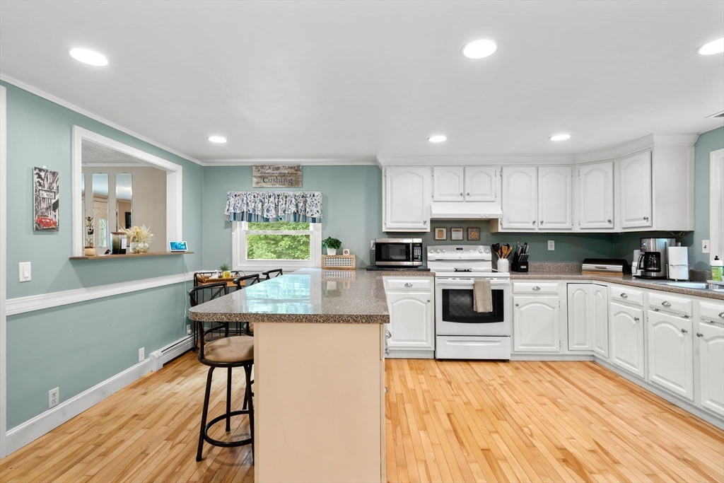 39 Hilltop Road Holbrook, MA 02343 - Photo 12 of 41 Gallery Image 12