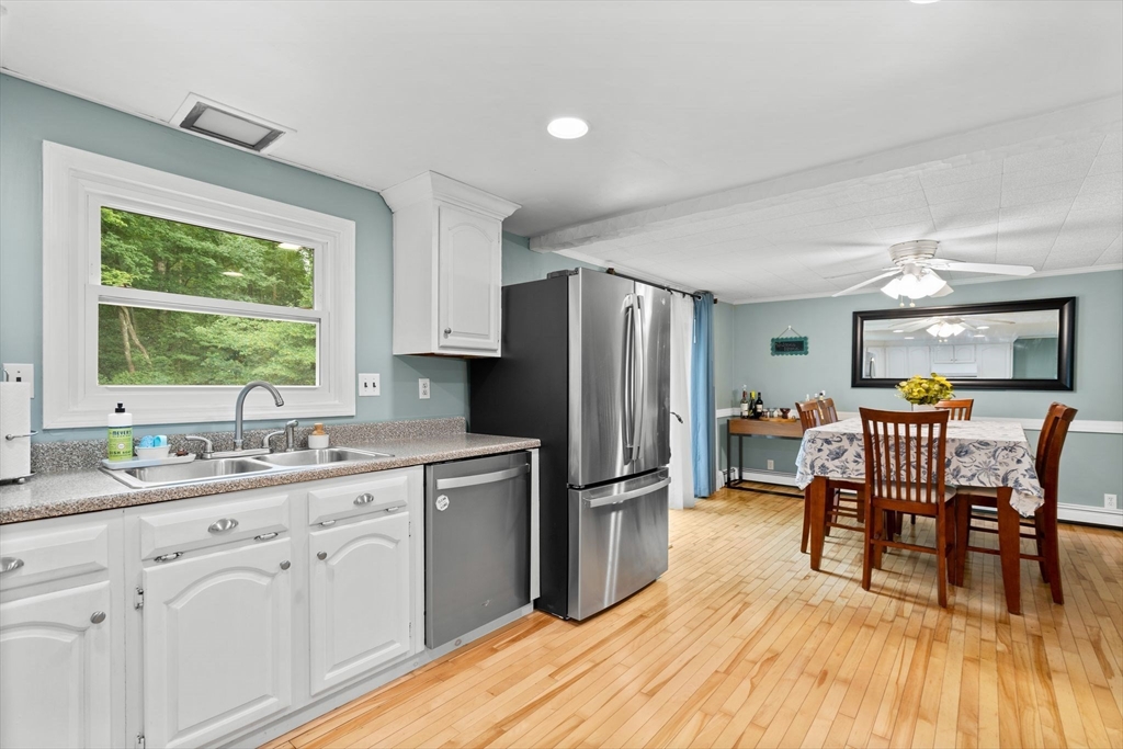 39 Hilltop Road Holbrook, MA 02343 - Photo 14 of 41 Gallery Image 14