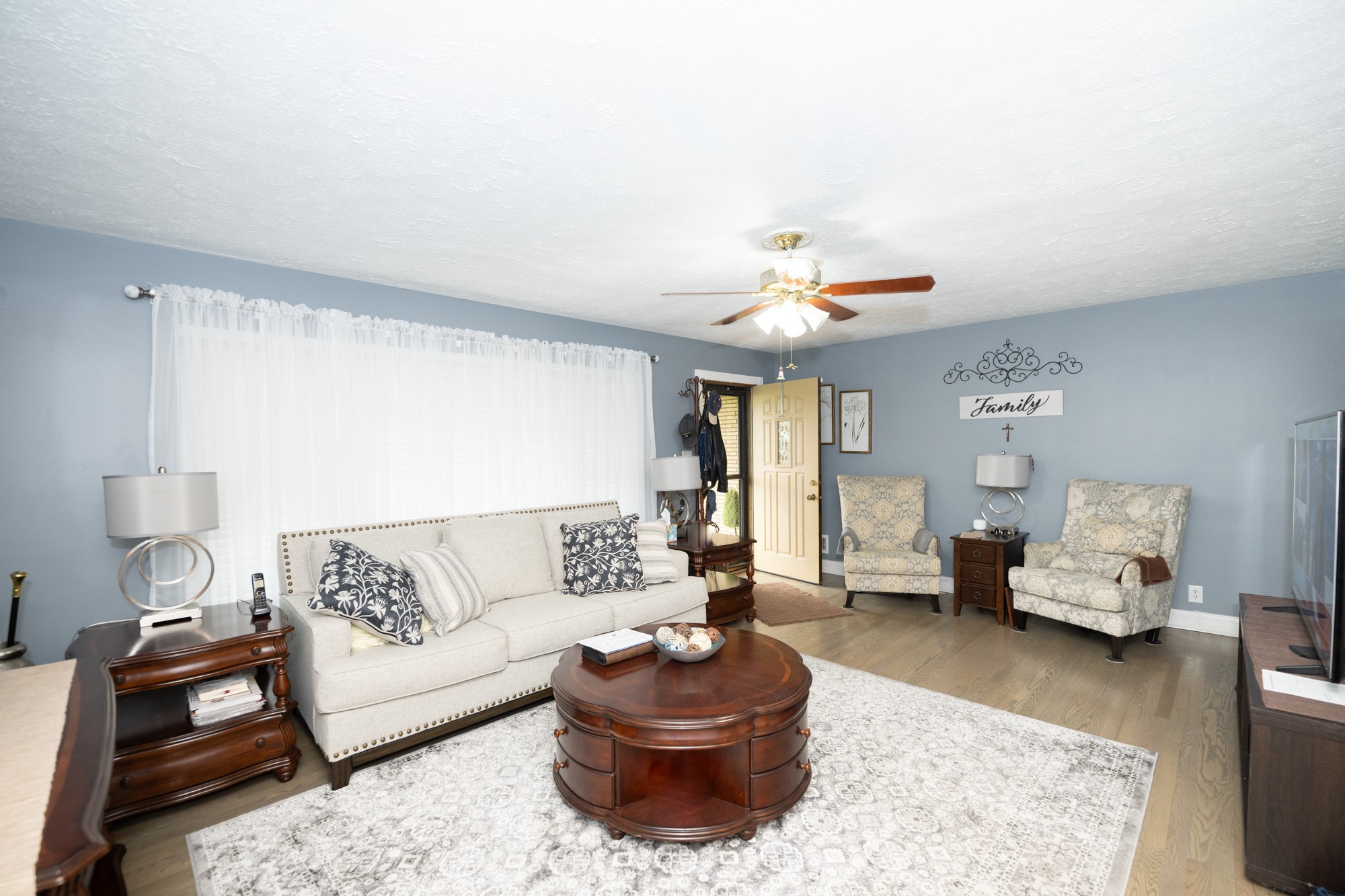175 Maxwell Road Indianapolis, IN 46217 - Photo 3 of 24 Gallery Image 3