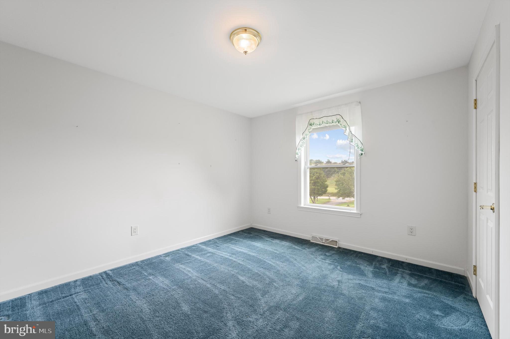 2713 Senseny Road Winchester, VA 22602 - Photo 31 of 49 2nd bedroom